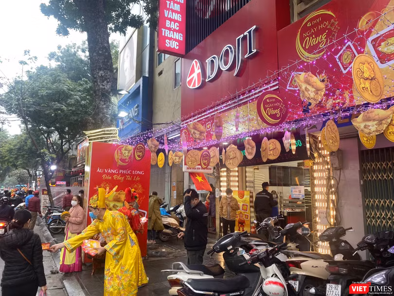 Một cửa hàng thuộc hệ thống vàng bạc đá quý Doji Một cửa hàng thuộc hệ thống vàng bạc đá quý Doji