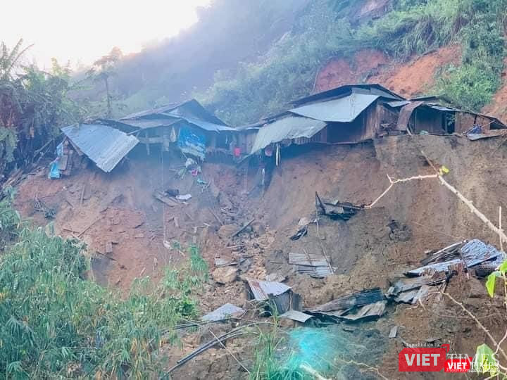 Hiện trường vụ sạt lở ở Phước Sơn sáng nay 29/10 (Ảnh: Sơn Phước)