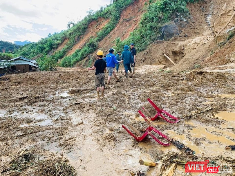 Điểm sạt lở Phước Sơn cũng cần cứu nạn khẩn cấp và rất khó tiếp cận địa bàn (Ảnh: QNO)
