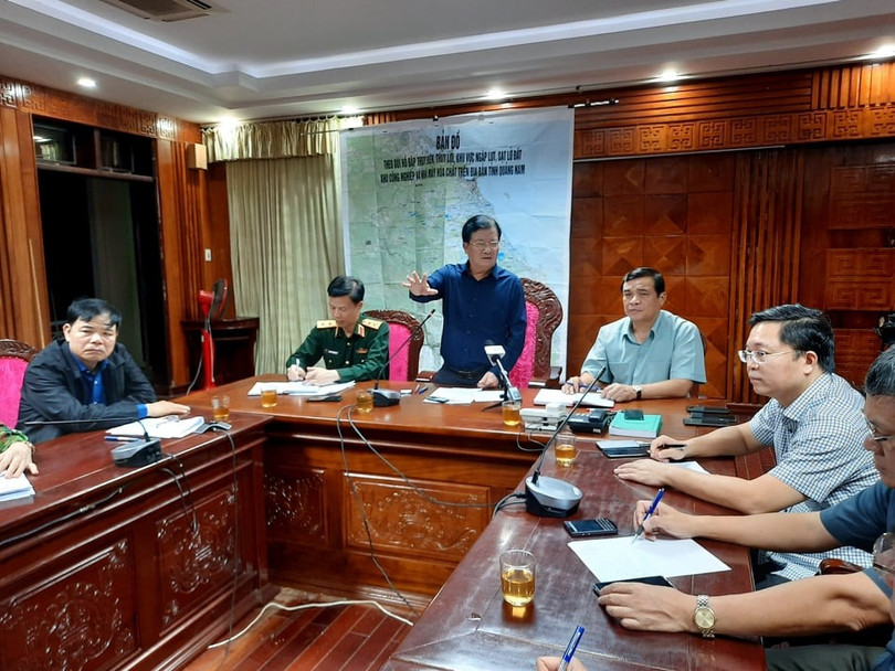 Phó Thủ tướng Trịnh Đình Dũng phát biểu chỉ đạo tại cuộc họp. Ảnh: Quân Đạo