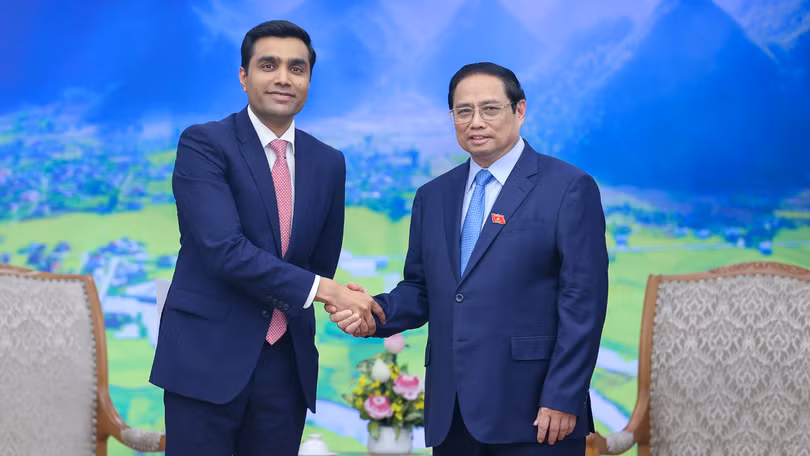 Thủ tướng Phạm Minh Chính tiếp ông Karan Adani, Tổng Giám đốc Công ty Cảng và Đặc khu kinh tế, thuộc Tập đoàn Adani (Ảnh: VGP)