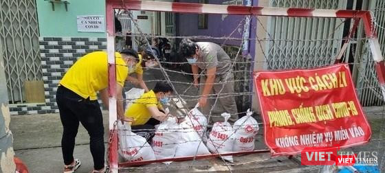 Gạo hỗ trợ được đưa tới các khu vực cách ly, phong tỏa Gạo hỗ trợ được đưa tới các khu vực cách ly, phong tỏa