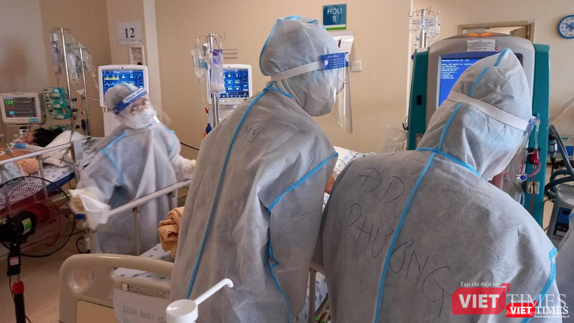 Điều trị bệnh nhân COVID-19 nặng tại Bệnh viện Đại học Y Dược TP.HCM