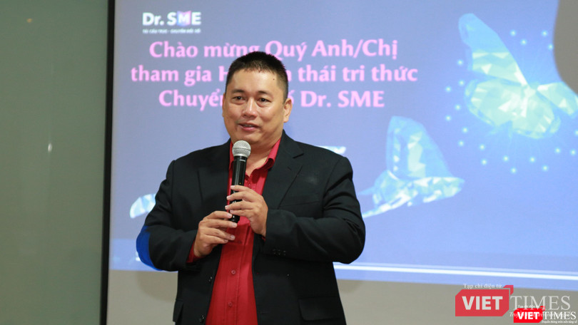 Ông Vũ Tuấn Anh cho biết chương trình kiến tạo hệ sinh thái tri thức chuyển đổi số (Ảnh: HB)