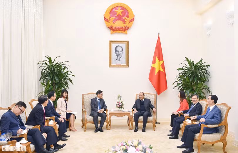 "Samsung luôn coi Việt Nam là cứ điểm chiến lược" - Chủ tịch kiêm CEO Công ty Điện tử Samsung Shim Won Hwan khẳng định. (Ảnh: VGP)