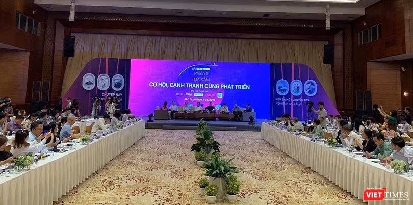 Quang cảnh Tọa đàm “Giải pháp thúc đẩy hàng không phát triển bển vững” chiều 11/4/2019.