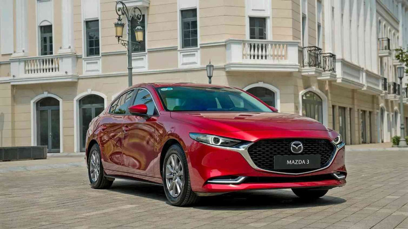 mazda 3 đỏ.jpeg