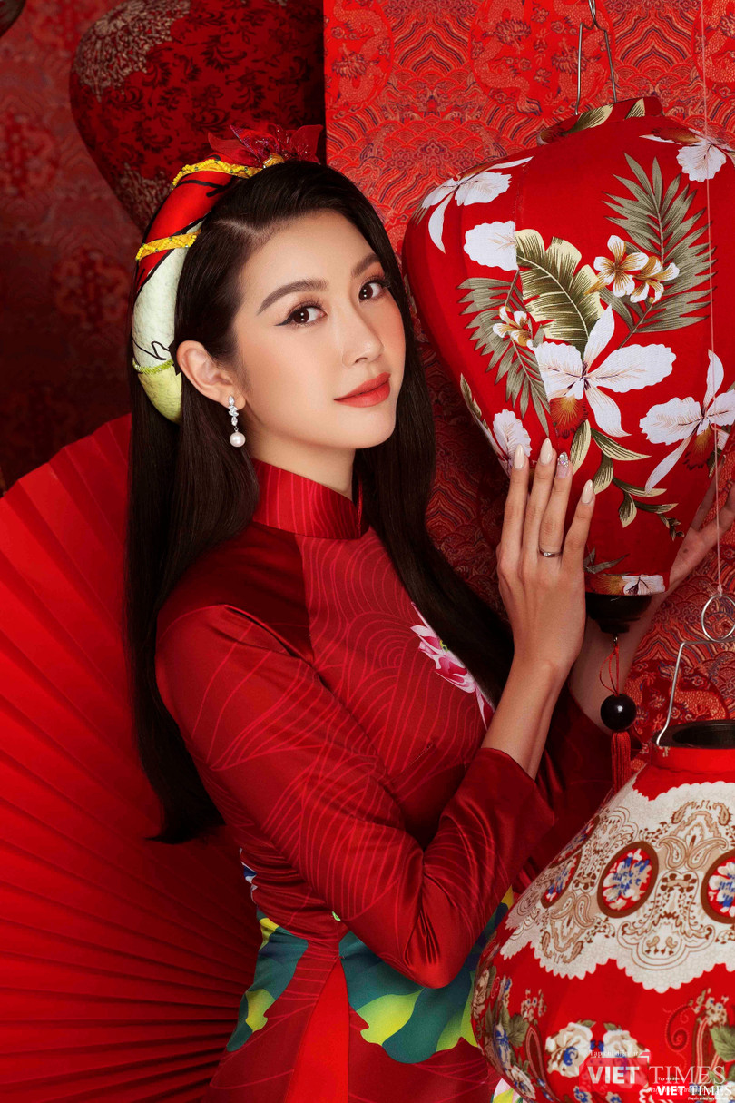 Á hậu Thuý Vân năm nay đón năm mới cùng gia đình nhỏ Á hậu Thuý Vân năm nay đón năm mới cùng gia đình nhỏ