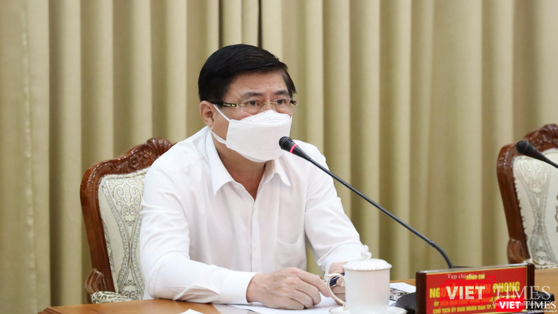 Chủ tịch UBND TP.HCM Nguyễn Thành Phong nhấn mạnh: “Dịch bệnh COVID-19 tại TP.HCM đang ở mức độ nguy cơ rất cao" - Ảnh: TTBC Chủ tịch UBND TP.HCM Nguyễn Thành Phong nhấn mạnh: “Dịch bệnh COVID-19 tại TP.HCM đang ở mức độ nguy cơ rất cao" - Ảnh: TTBC