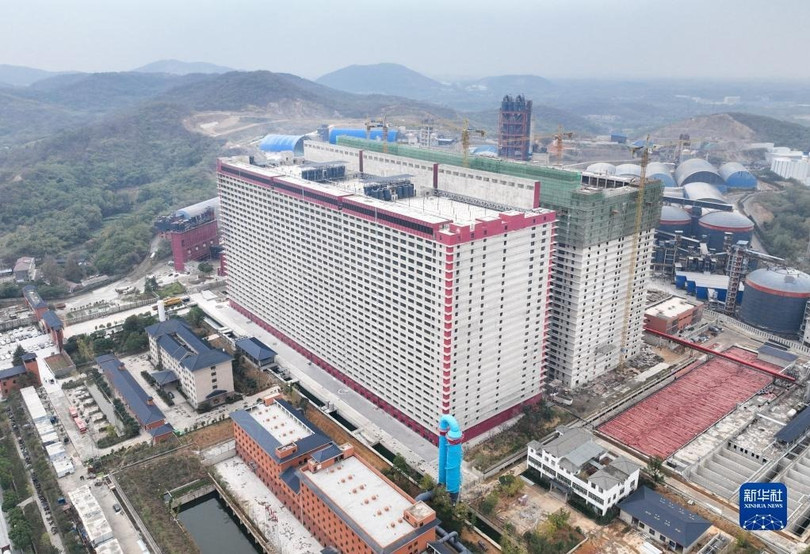 nuôi lợn cao tầng.jpeg