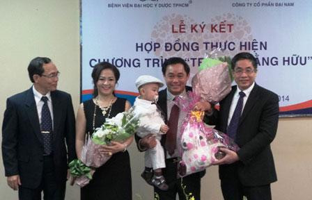 Hình ảnh bà Phương Hằng đăng trên website của BV Đại học Y Dược TP.HCM