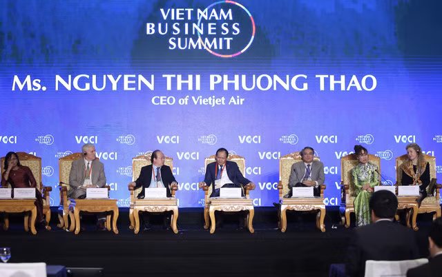 CEO Vietjet Nguyễn Thị Phương Thảo: Công nghệ không thay đổi thế giới mà là giấc mơ của con người - Ảnh 1. CEO Vietjet Nguyễn Thị Phương Thảo: Công nghệ không thay đổi thế giới mà là giấc mơ của con người - Ảnh 1.