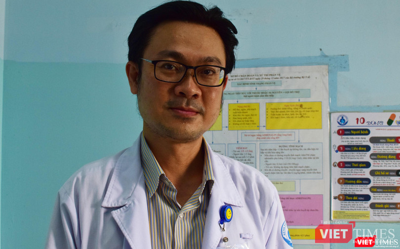 TS. BS Nguyễn Minh Tuấn - Trưởng khoa Sốt xuất huyết BV Nhi Đồng 1 - Ảnh: Hòa Bình