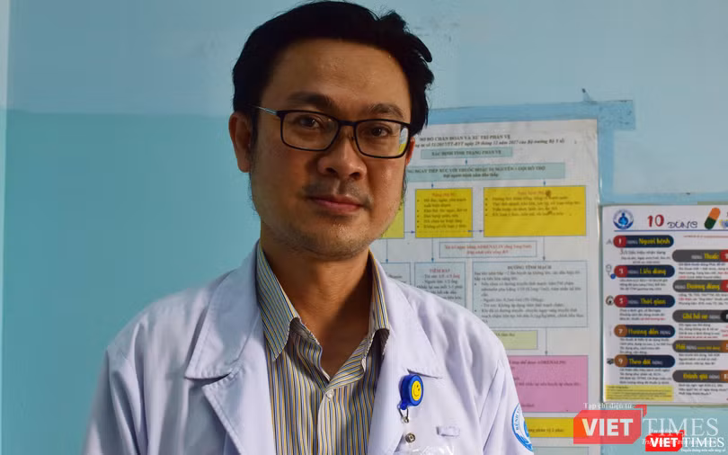 TS. BS Nguyễn Minh Tuấn - Trưởng khoa Sốt xuất huyết BV Nhi Đồng 1 - Ảnh: Hòa Bình TS. BS Nguyễn Minh Tuấn - Trưởng khoa Sốt xuất huyết BV Nhi Đồng 1 - Ảnh: Hòa Bình