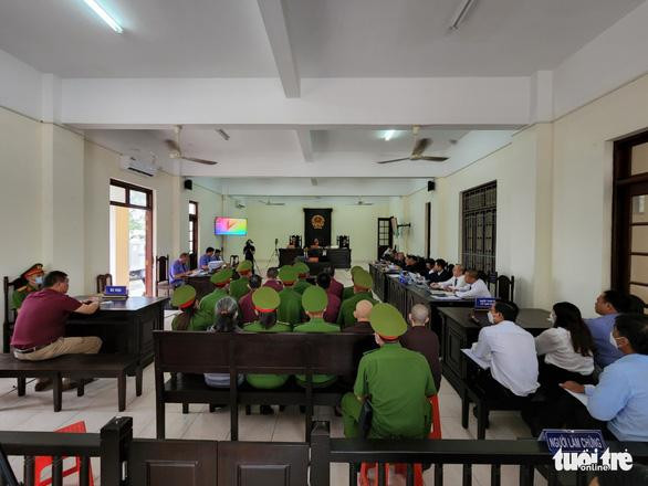 Toàn cảnh phiên tòa. Ảnh: Tuổi trẻ Toàn cảnh phiên tòa. Ảnh: Tuổi trẻ