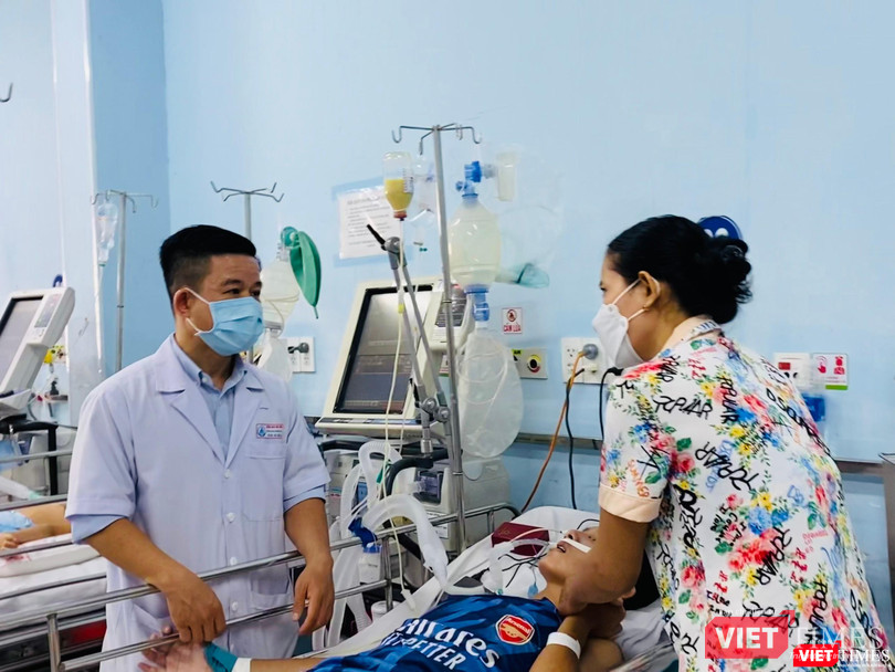 Bác sĩ Dư Tuấn Quy - Trưởng Khoa Nhiễm, Thần kinh, Bệnh viện Nhi Đồng 1 TP.HCM hướng dẫn về cúm A, đặc biệt lưu ý nếu bệnh nhân có bệnh nền