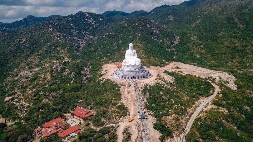 Bắt tạm giam nguyên P.TGĐ BIDV Đoàn Ánh Sáng và nhiều cán bộ BIDV Hà Thành ảnh 9 Bình Định: Triển khai Khu dân cư dọc tuyến đường nối từ đường trục Khu kinh tế đến Khu tâm linh Chùa Linh Phong