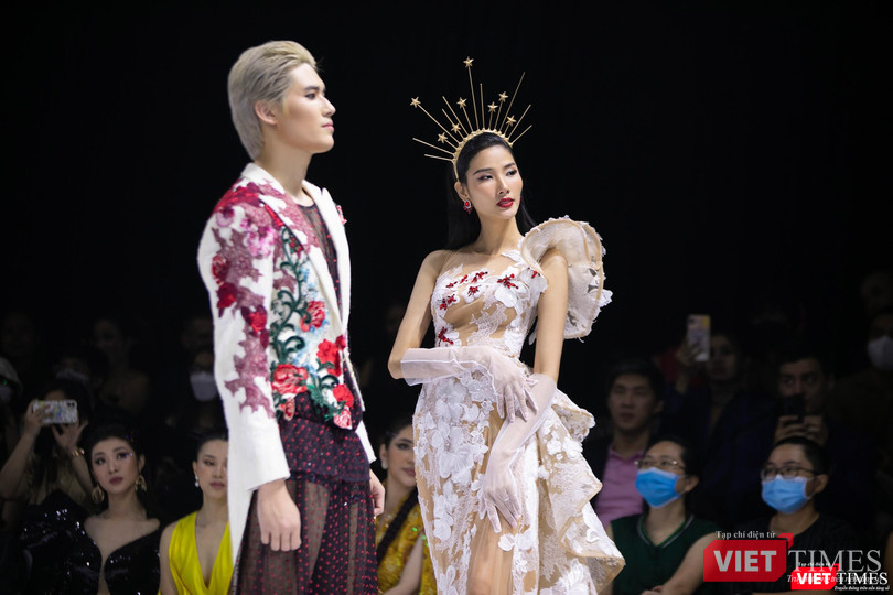 Á hậu Hoàng Thùy được lựa chọn để mở màn cho phần đầu tiên của REBORN - BST mới vừa công bố của NTK Hoàng Hải