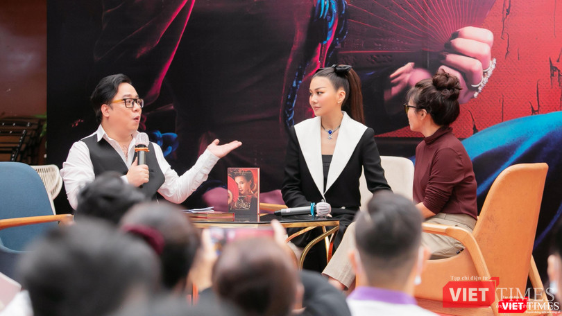 Thanh Hằng giao lưu với độc giả tại Đường sách TP.HCM