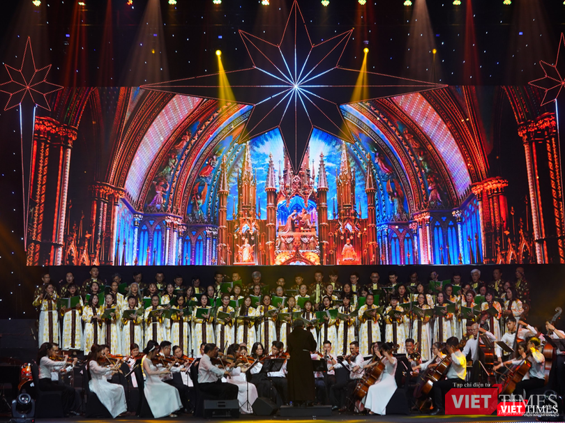 Ca đoàn Quê hương với nhạc phẩm Tiếng chuông giáo đường và Cantate Domino Ca đoàn Quê hương với nhạc phẩm Tiếng chuông giáo đường và Cantate Domino