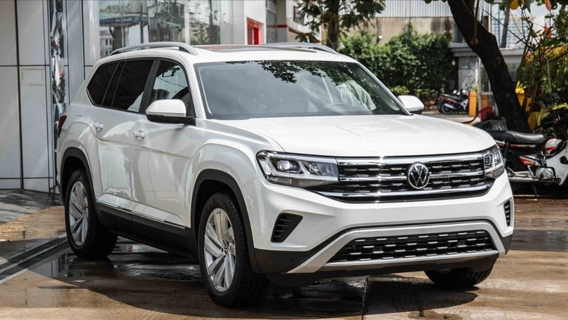 Volkswagen Teramont trắng.jpeg