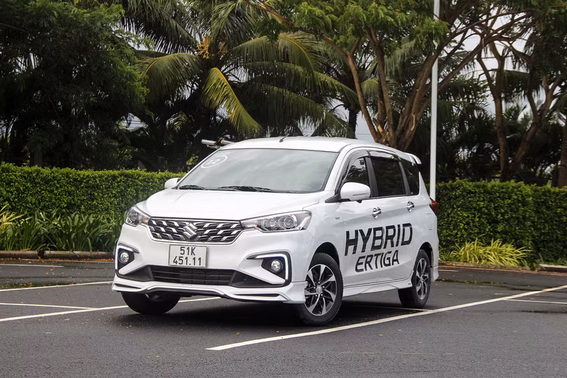 Mẫu hybrid của Suzuki bứt phá doanh số trong 4 tháng đầu năm