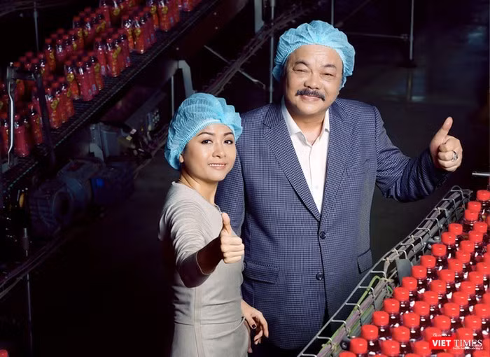 Cha con doanh nhân Trần Quí Thanh, Trần Uyên Phương gầy dựng và điều hành tập đoàn Tân Hiệp Phát 