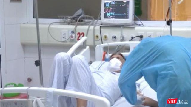 Bệnh nhân mắc COVID-19 điều trị tại cơ sở y tế