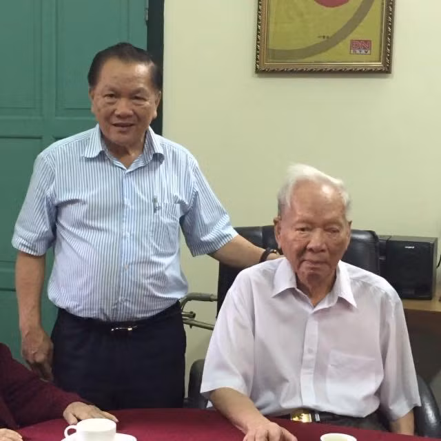 Chủ tịch nước Lê Đức Anh và anh Tôn Lâm. Ảnh do nhân vật cung cấp.