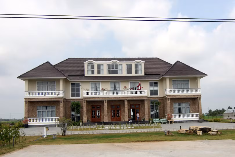 Nhà anh Tôn Lâm tại huyện Hòa Bình, cách Thành phố Bạc Liêu 12 cây số. Ảnh Huỳnh Phan.