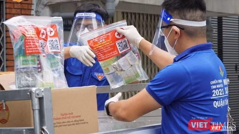 Những túi thuốc trao tặng F0 điều trị tại nhà. Ảnh: HCDC Những túi thuốc trao tặng F0 điều trị tại nhà. Ảnh: HCDC