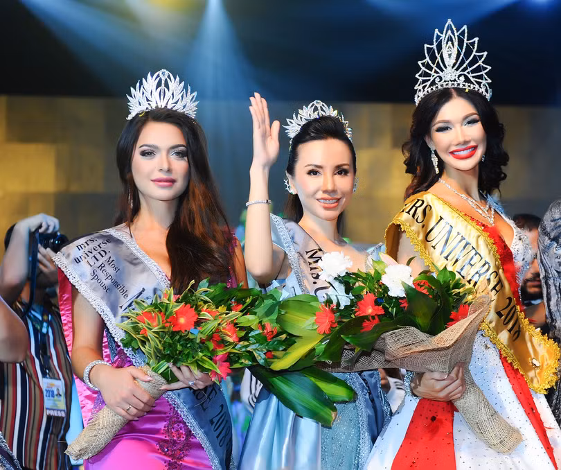 Châu Ngọc Bích - người đẹp Việt Nam đăng quang Hoa hậu Đại sứ quý bà thế giới 2018 