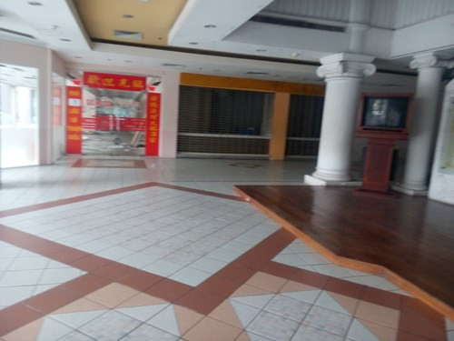 Cảnh hoang tàn của tòa nhà trị giá 55 triệu USD Thuận Kiều Plaza ảnh 7