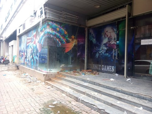 Cảnh hoang tàn của tòa nhà trị giá 55 triệu USD Thuận Kiều Plaza ảnh 11