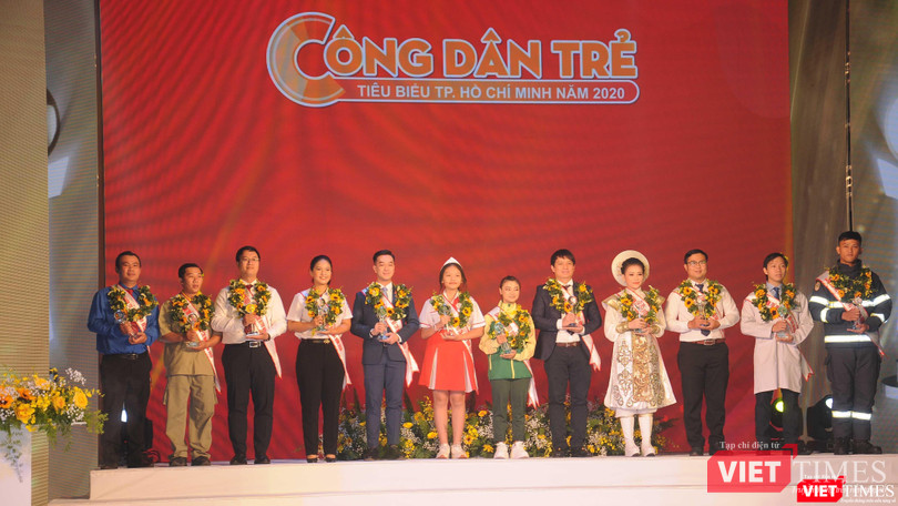 Hoàng Tuấn Anh và các Công dân trẻ tiêu biểu năm 2020 Hoàng Tuấn Anh và các Công dân trẻ tiêu biểu năm 2020