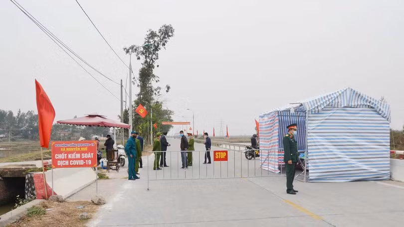 Quảng Ninh tăng cường các biện pháp chống dịch COVID-19, tạm dừng phương tiện vận tải công cộng liên tỉnh Quảng Ninh tăng cường các biện pháp chống dịch COVID-19, tạm dừng phương tiện vận tải công cộng liên tỉnh