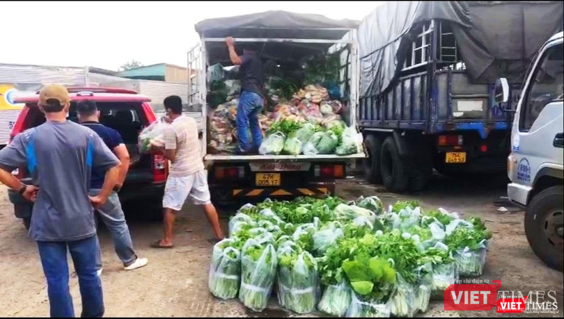 Người dân Đắk Lắk tích cực đóng góp, ủng hộ Người dân Đắk Lắk tích cực đóng góp, ủng hộ