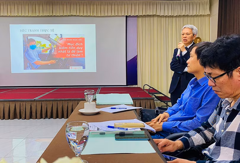 TS Nguyễn Sĩ Dũng dùng ảnh ông Đoàn Ngọc Hải minh họa cho bài trình bày