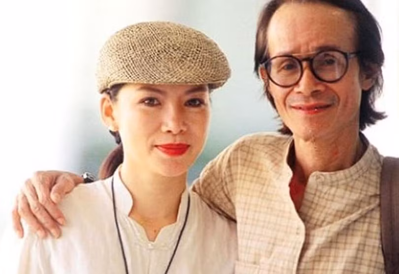 Ca sĩ Trịnh Vĩnh Trinh và anh trai, nhạc sĩ Trịnh Công Sơn lúc sinh thời 