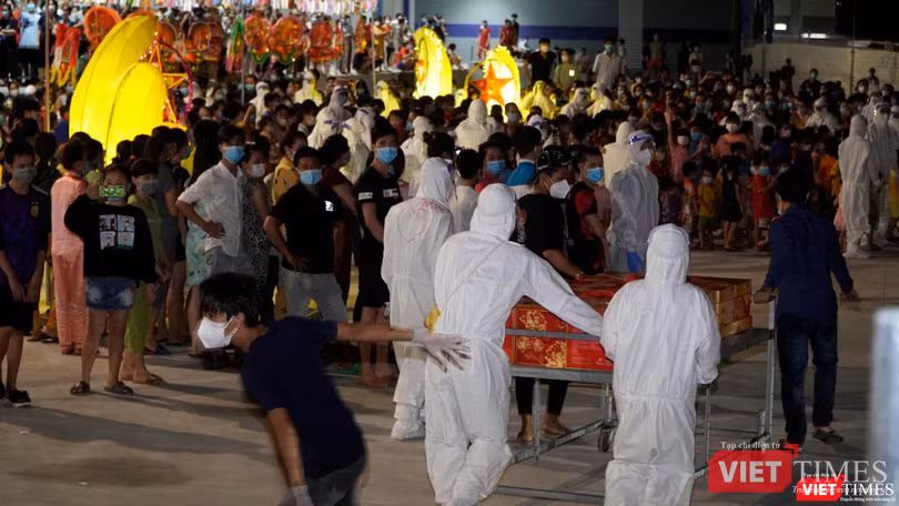 Chung tay tổ chức Tết Trung thu cho các bé F0