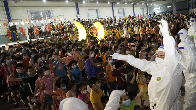 Trung thu đặc biệt cho 1.200 bé là F0 ở khu cách ly điều trị Bình Dương