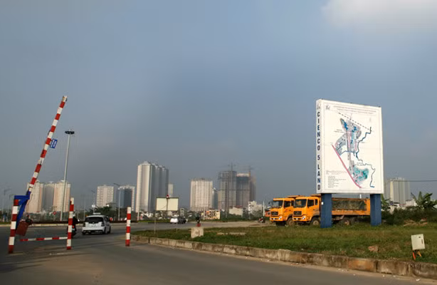 Cienco 5 đề nghị Bộ Giao thông vận tải chỉ đạo rà soát lại toàn bộ tình hình triển khai thực hiện Dự án đường trục phía Nam tỉnh Hà Tây. Ảnh: Lê Tiên