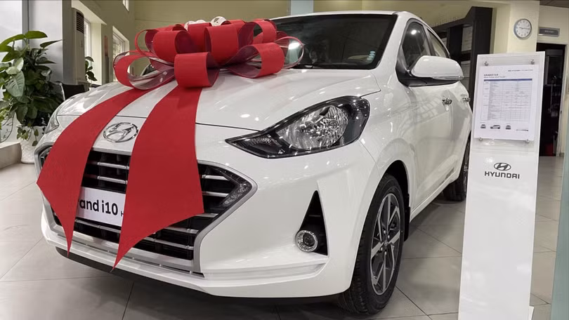 hyundai-i10-mt-trang-170562876748322101125-2674.jpg