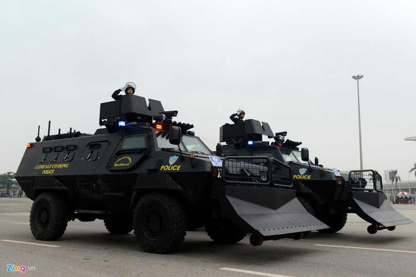 Xe bọc thép đặc chủng trang bị cho Cảnh sát cơ động và Cảnh sát đặc nhiệm làm nhiệm vụ phòng chống khủng bố, giải cứu con tin.