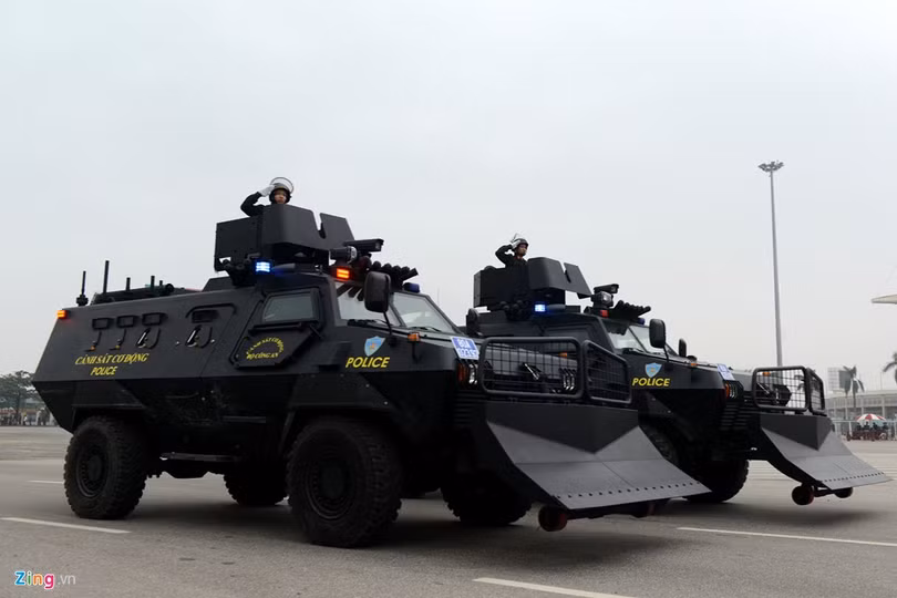 Xe bọc thép đặc chủng trang bị cho Cảnh sát cơ động và Cảnh sát đặc nhiệm làm nhiệm vụ phòng chống khủng bố, giải cứu con tin.