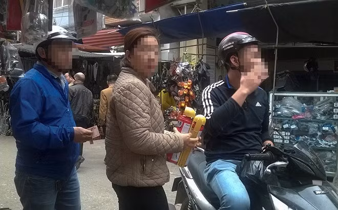 Những chiếc bình này thường có xuất xứ từ Trung Quốc, giá cả cũng không ổn định.