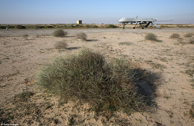 “Soi từ ốc vít” của MQ-1B Predator - “dã thú” săn IS ảnh 3