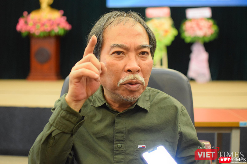 Chủ tịch Hội Nhà văn VN khẳng định: "Bây giờ, rất cần tài năng, cộng với sự dấn thân, cống hiến cho văn học Việt xuất hiện". Ảnh: Hoà Bình
