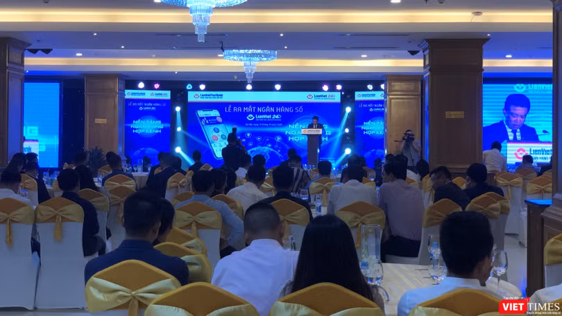 Toàn cảnh lễ ra mắt ứng dụng ngân hàng số LienViet24h của LPB. Ảnh: HB