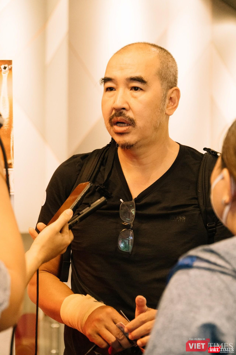 Đạo diễn Bùi Thạc Chuyên chia sẻ: “Tôi nghĩ rằng bộ phim này đã chọn mình"